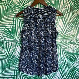 Sleeveless Blue and White Patterned Top